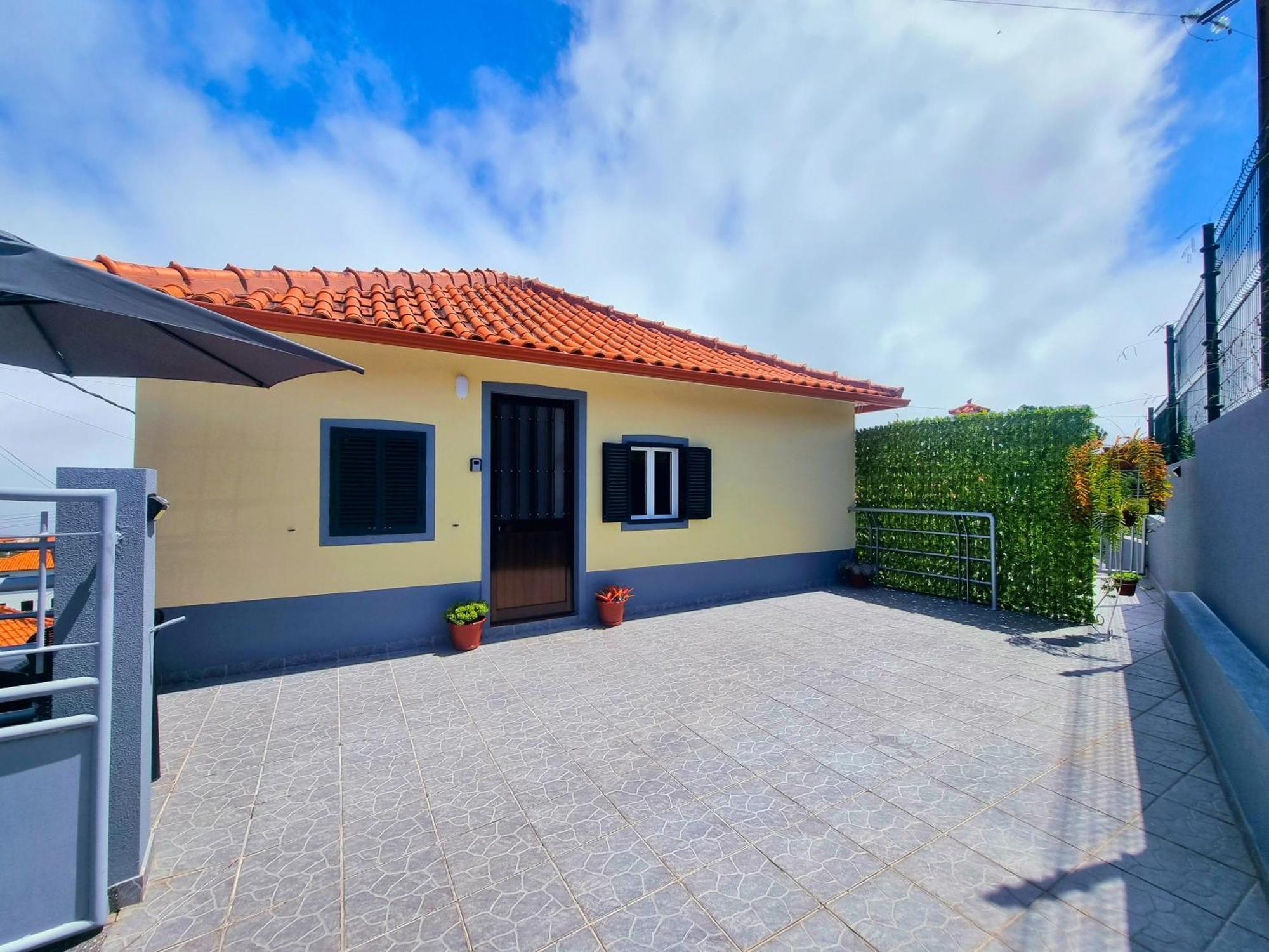 House In Central Sanatana, Near Top Hiking Trails And Levadas, Pico Ruivo Santana (Madeira) Exterior foto